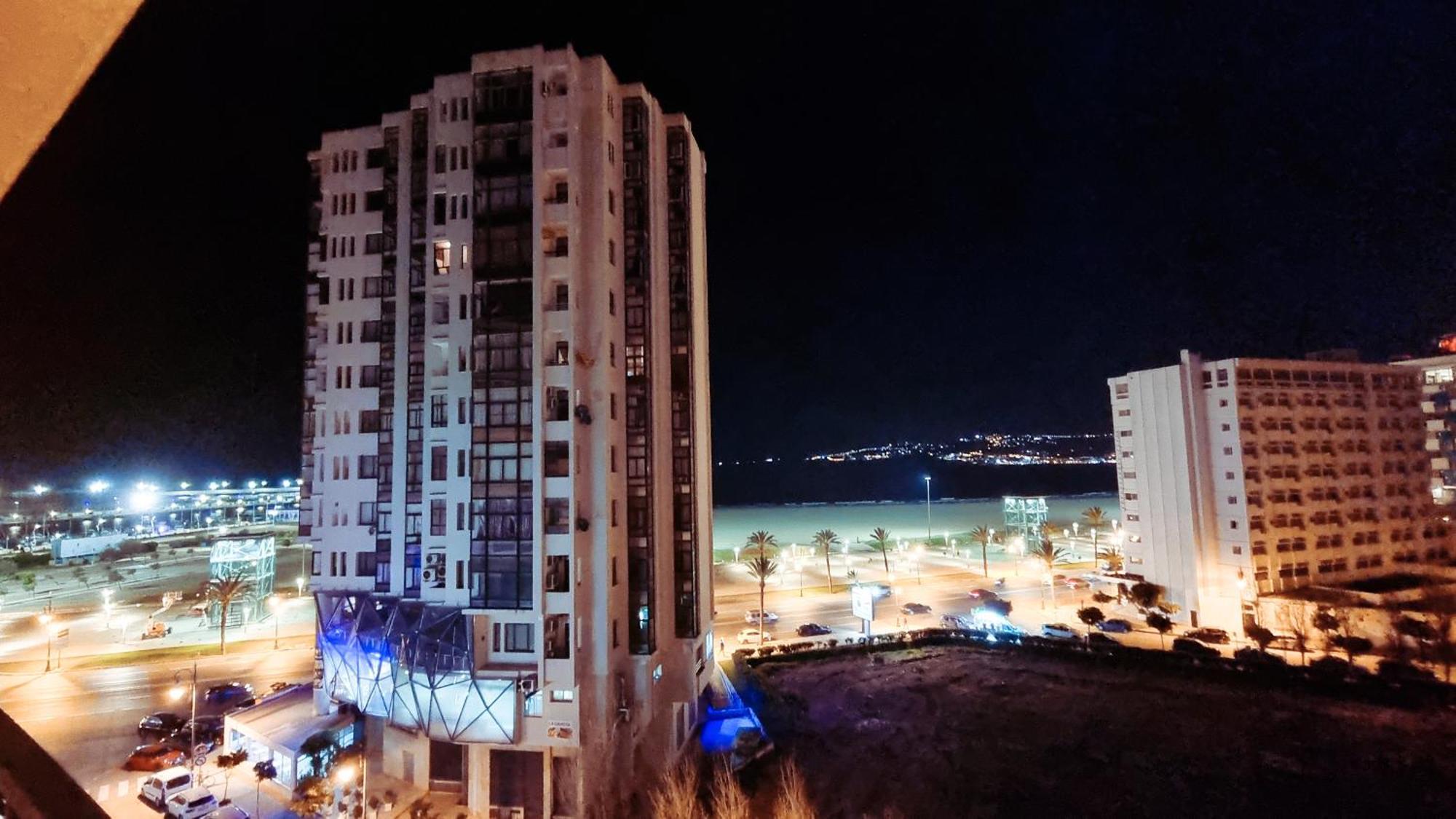 Luxury Sea And Marina View Apartment Tangier